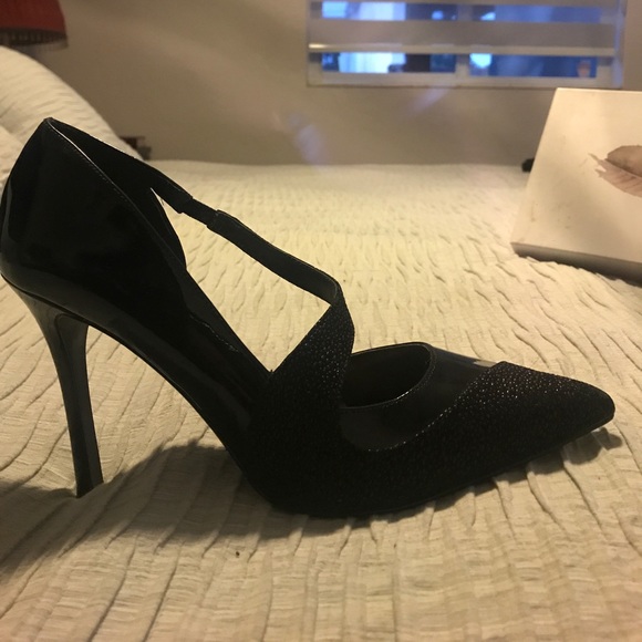 Shoes - Picture 4 of 4